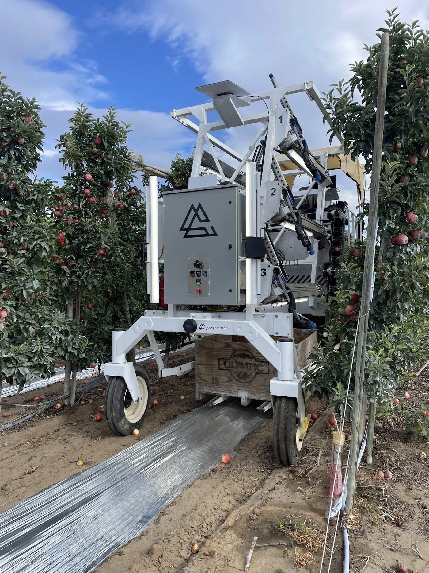 A Davis Mechatronics rover in the field